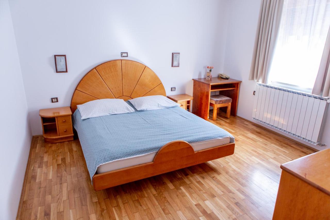 Hotel Ekoturizem Hudicevec Postojna Pokoj fotografie